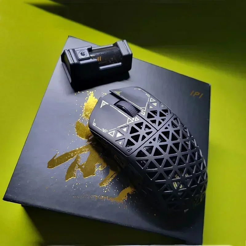 IPI NEW Float Hollow Out 3-Mode Wireless E-sport Gaming Mouse 8000Hz PAW3395 Carbon Fiber Customize Mice PC Gaming Accessories